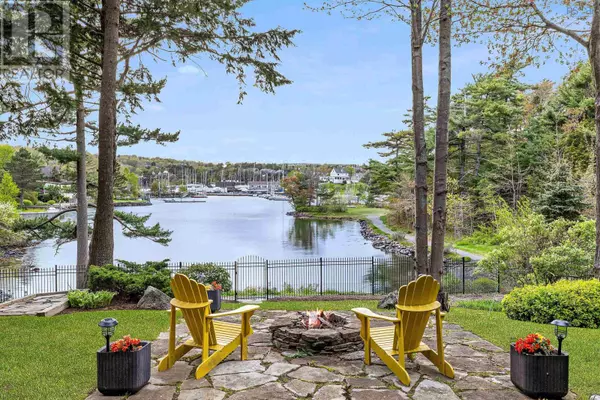 34 Cedarbank Terrace, Halifax, NS B3P2T4