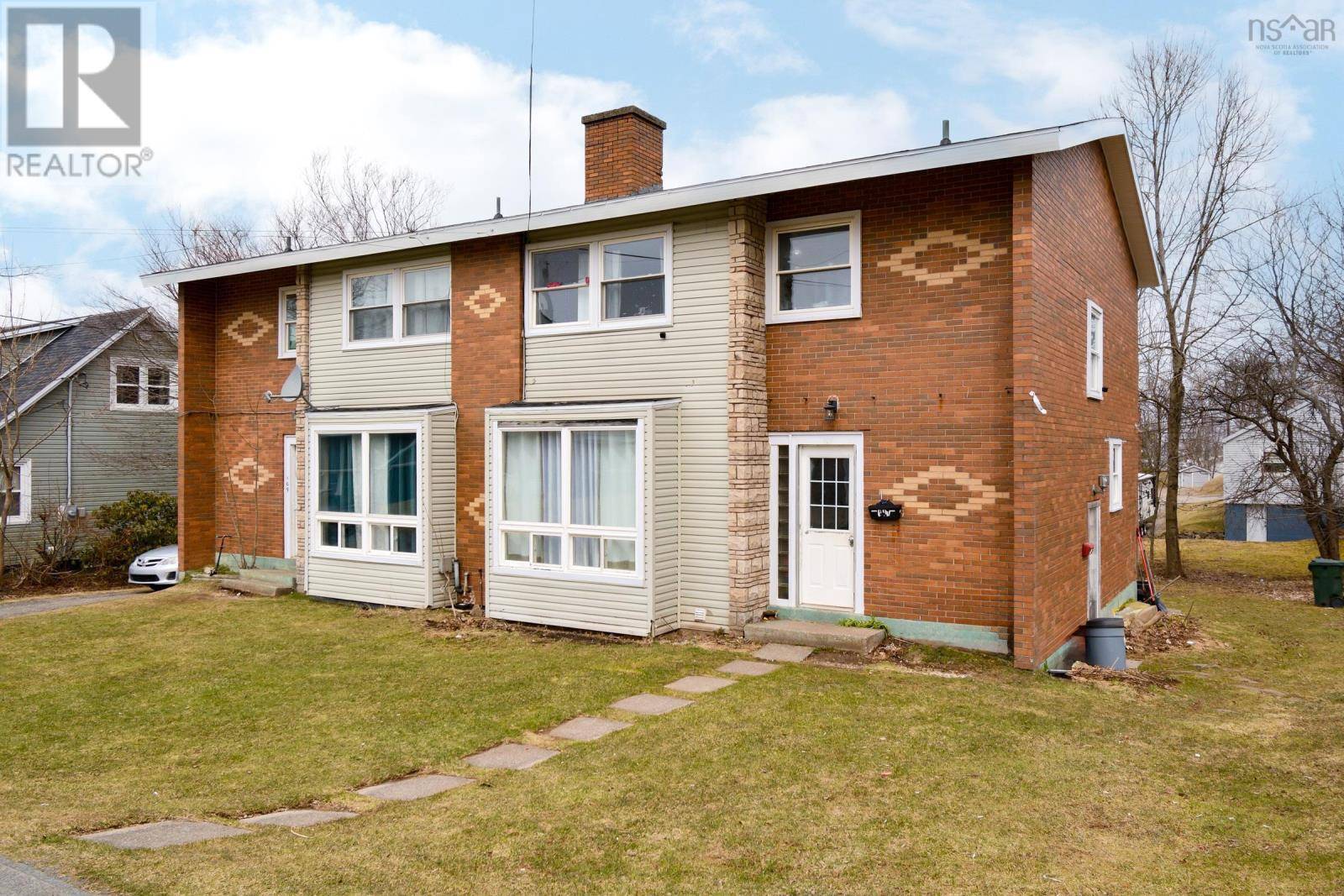 109-111-11 castle Drive, Sydney, NS B1S2A5