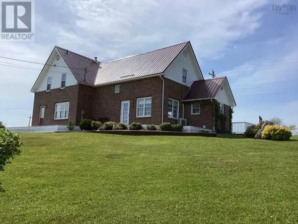 18 Harbourview Drive, Port Bickerton, NS B0J1A0