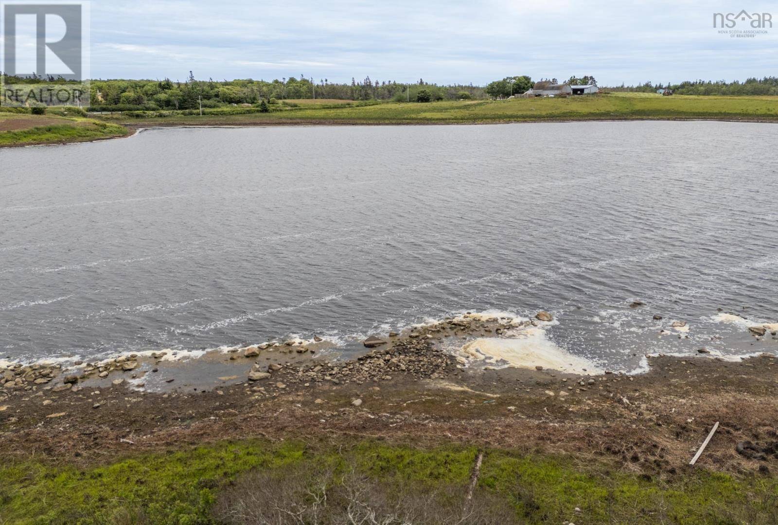 Pembroke, NS B5A5H3,Cranberry Head Road