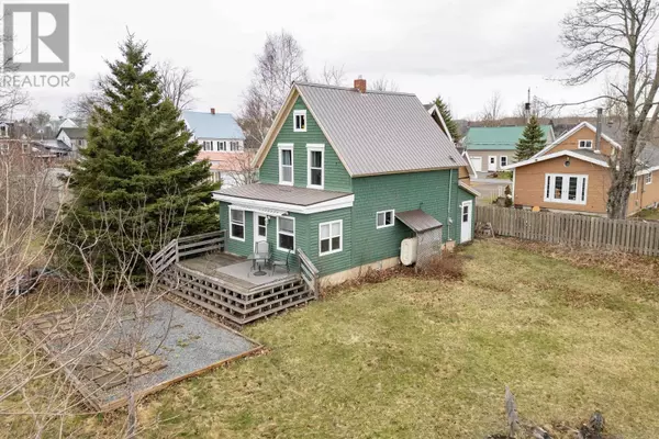 Parrsboro, NS B0M1S0,1 Moore Street