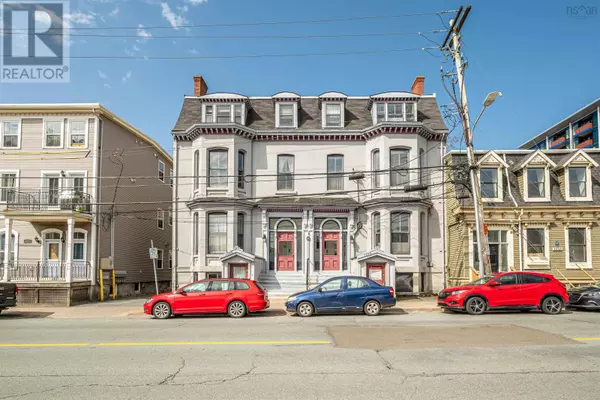 1352 Queen ST #2, Halifax, NS B3J2H5