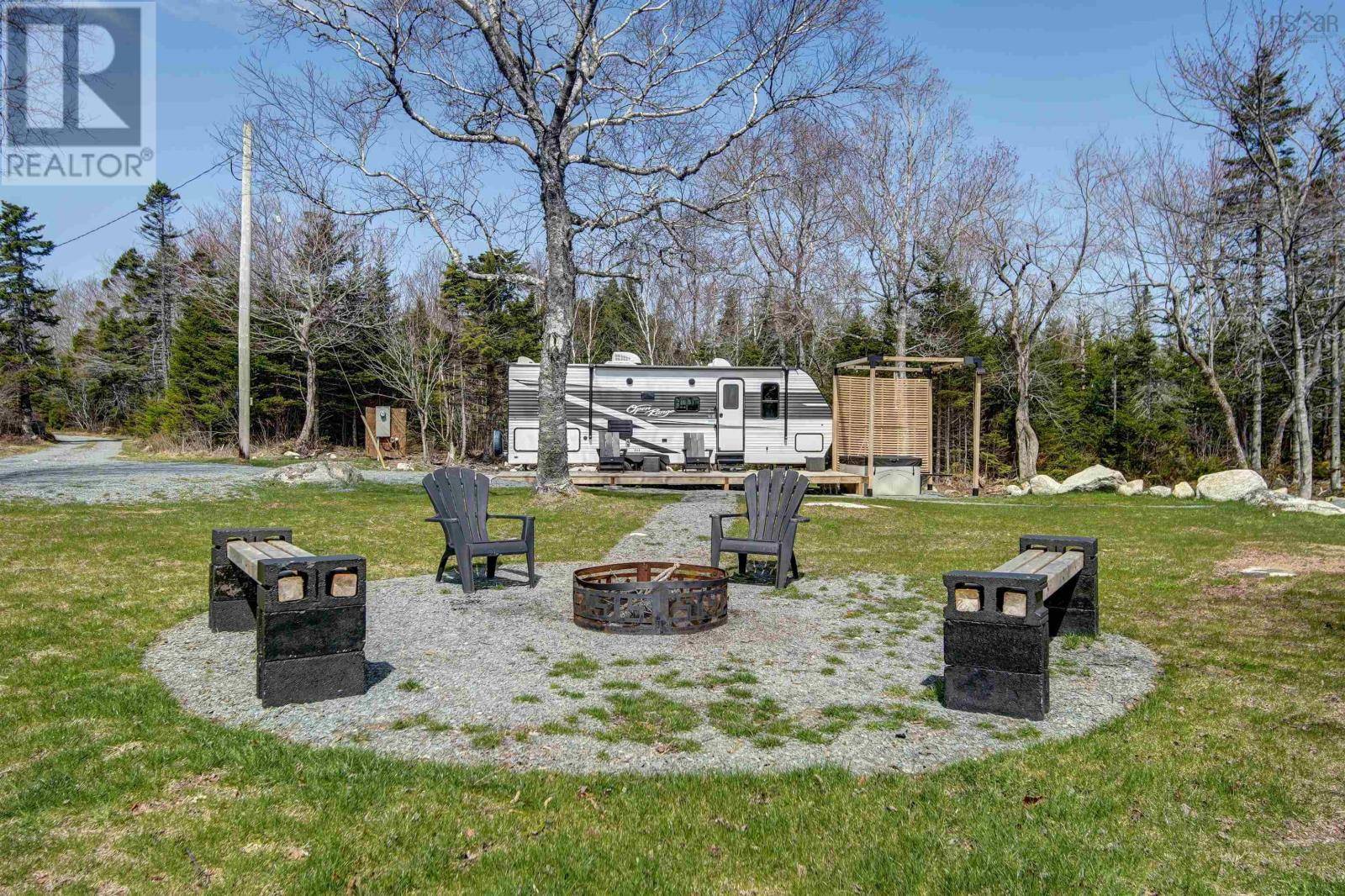 197 Peters Lake Road, Hatchet Lake, NS B3T1P6