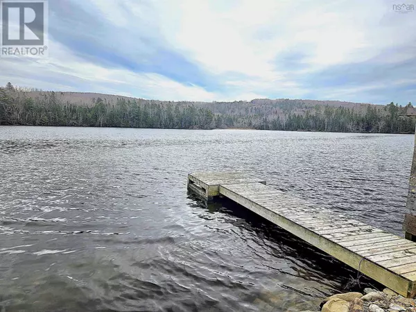 Dundee, NS B0E3K0,118 Old Black River Road