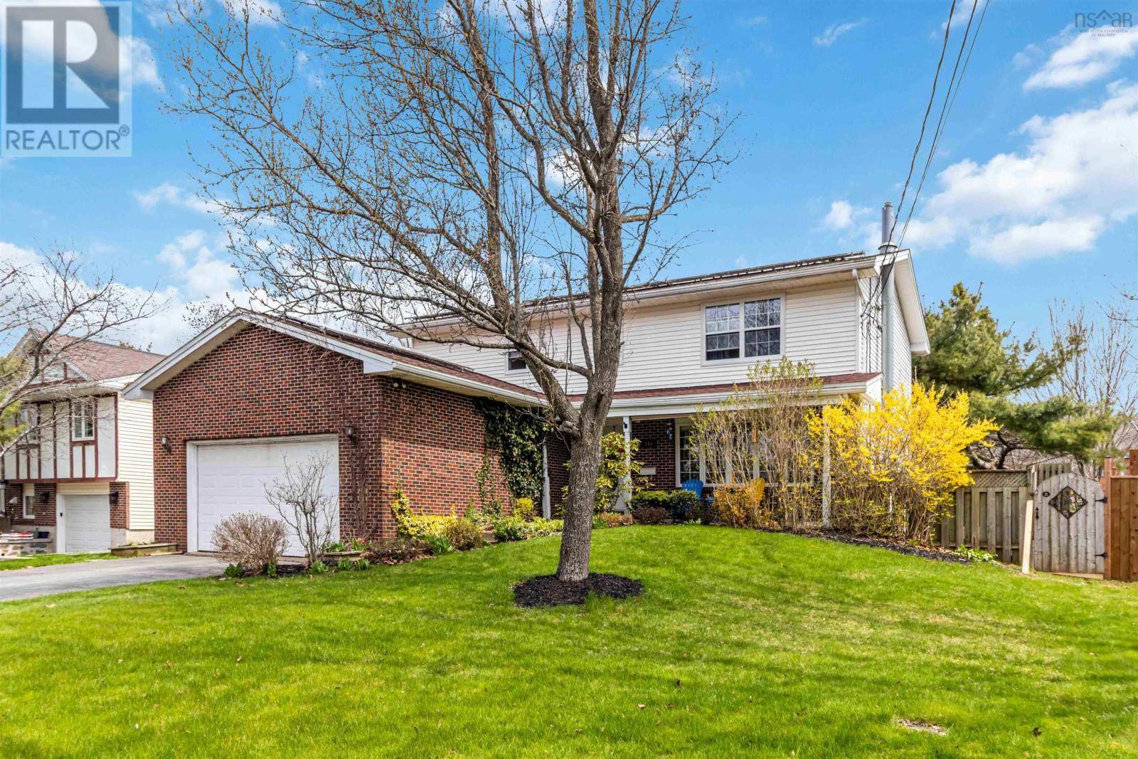 Bedford, NS B4A2Y9,165 Rockmanor Drive