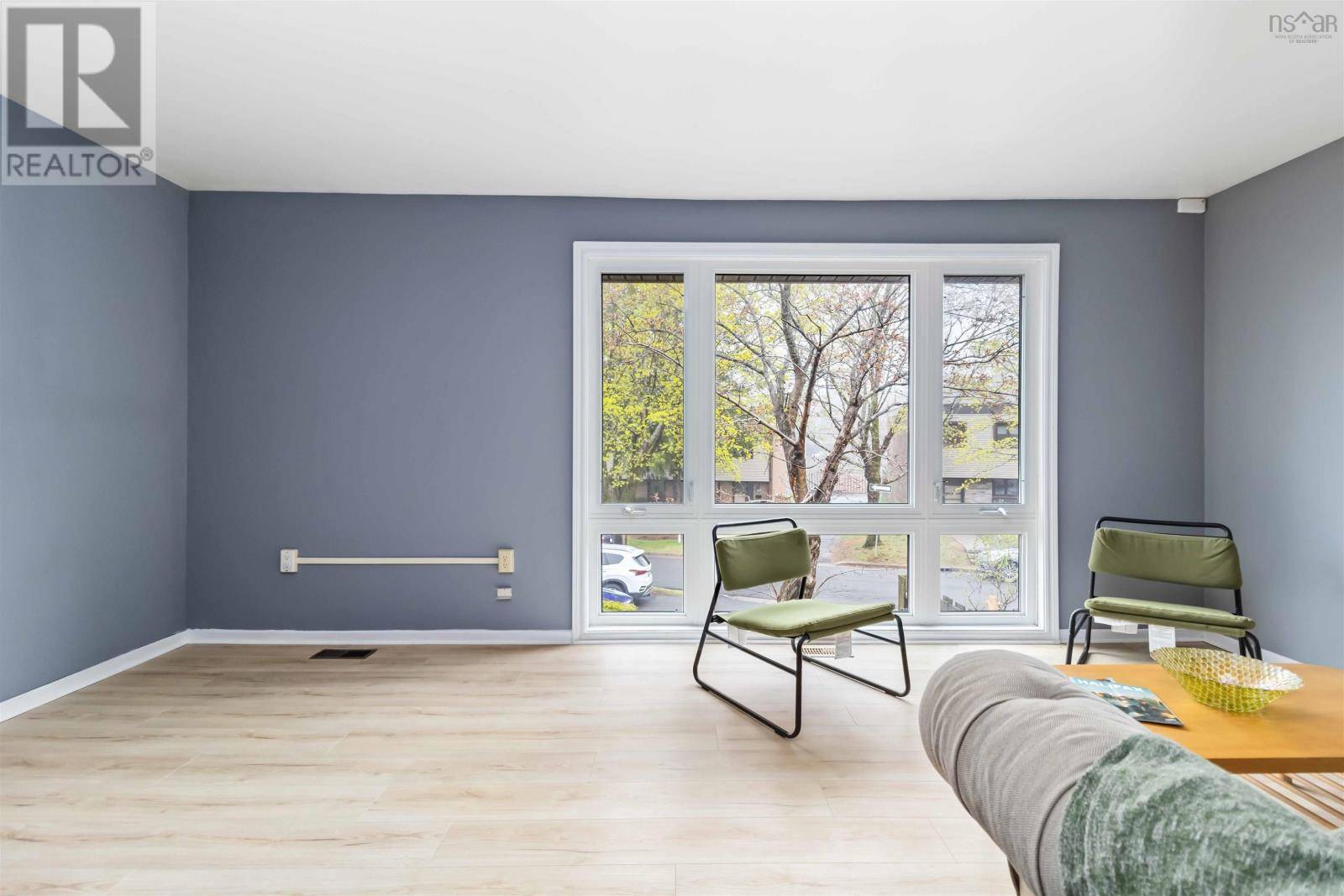 Halifax, NS B3M1M4,4 Forestside Crescent
