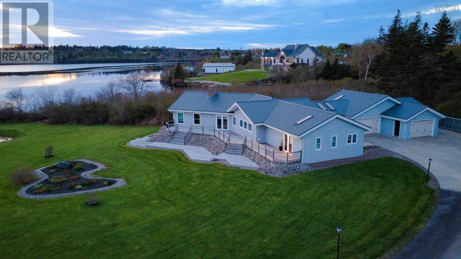 52 Captain Landers Court, Hebron, NS B5A5Z6