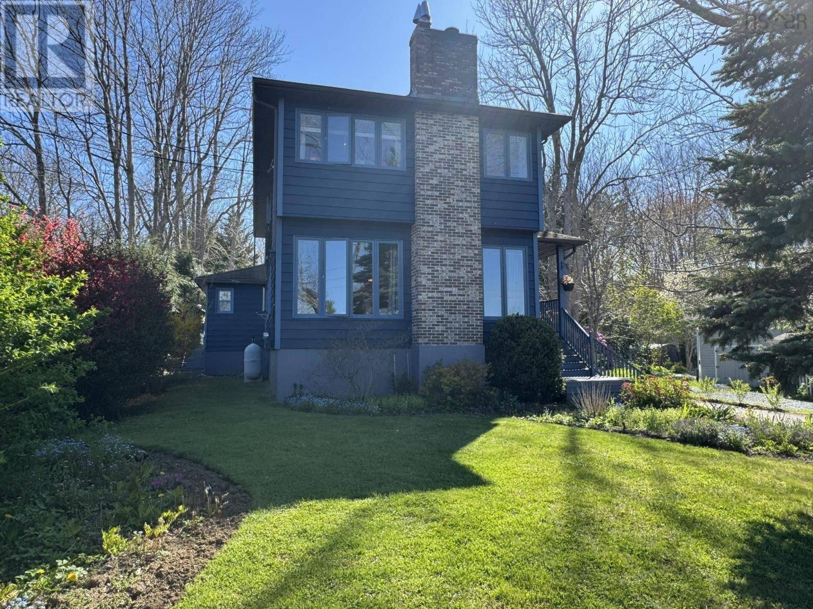 Milton, NS B0T1P0,386 West Street