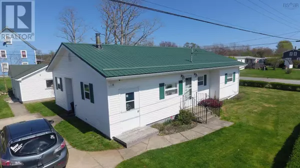 Shelburne, NS B0T1W0,84 George Street