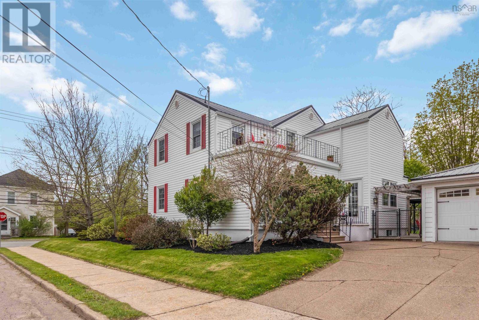 Truro, NS B2N1L9,401 Robie Street