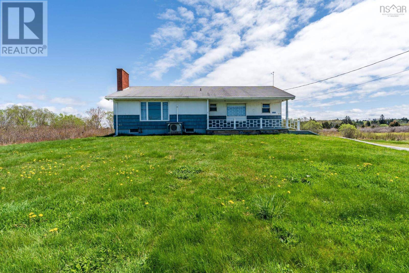 9490 Highway 1, Lower Saulnierville, NS B0W2Z0