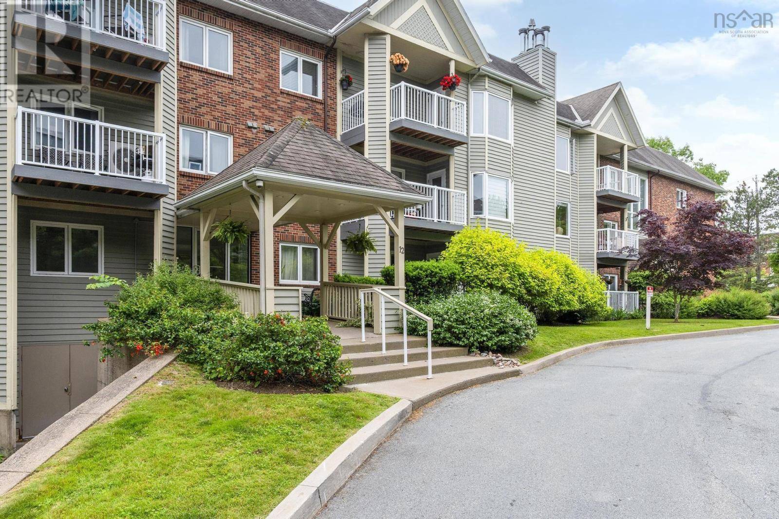 12 Spinnaker DR #404, Halifax, NS B3N3A8