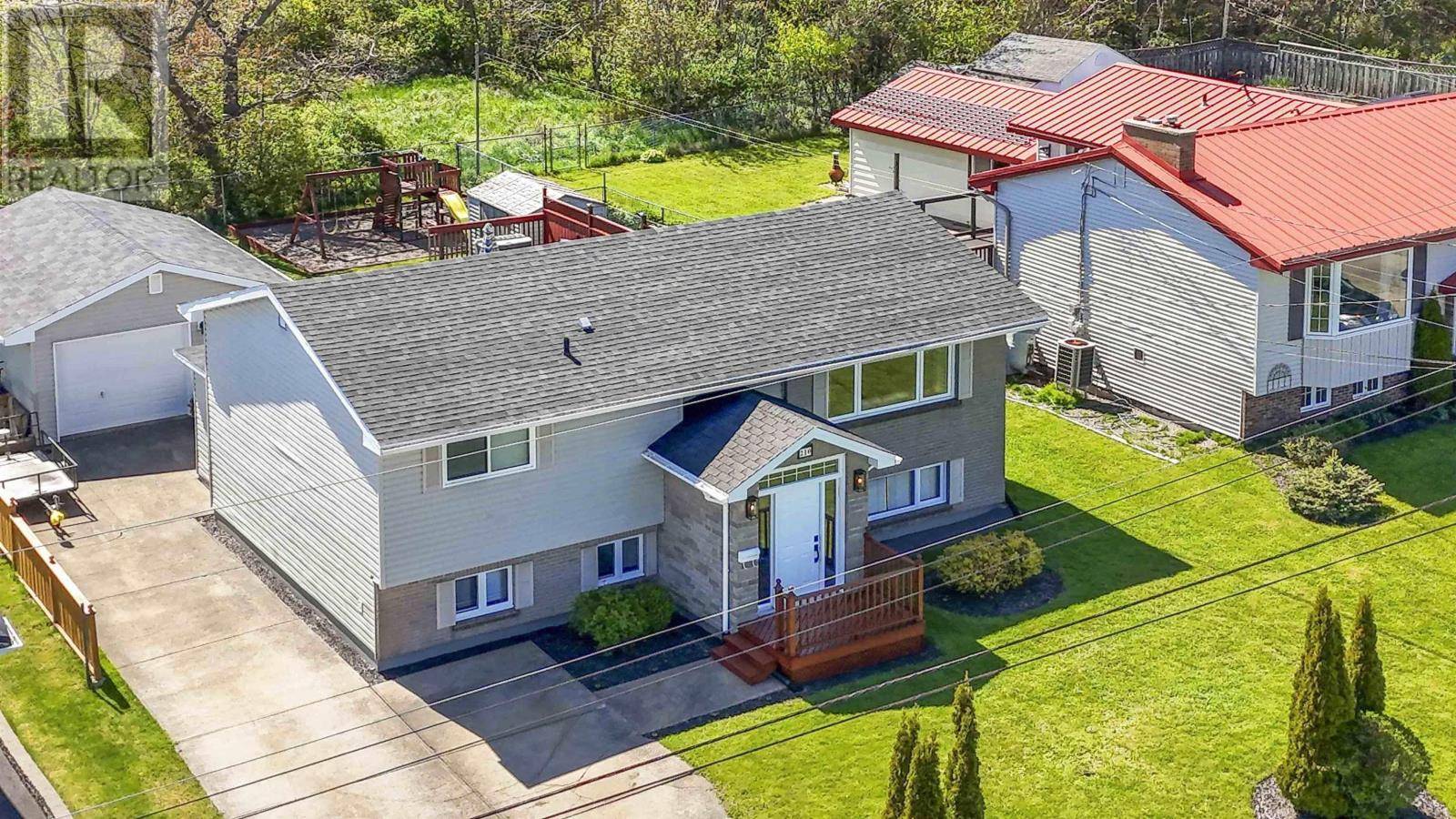 210 Donegal Drive, Cole Harbour, NS B2V1P3