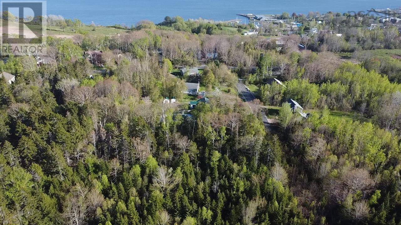 Pictou, NS B0K1H0,24-2 Forest Drive Extension
