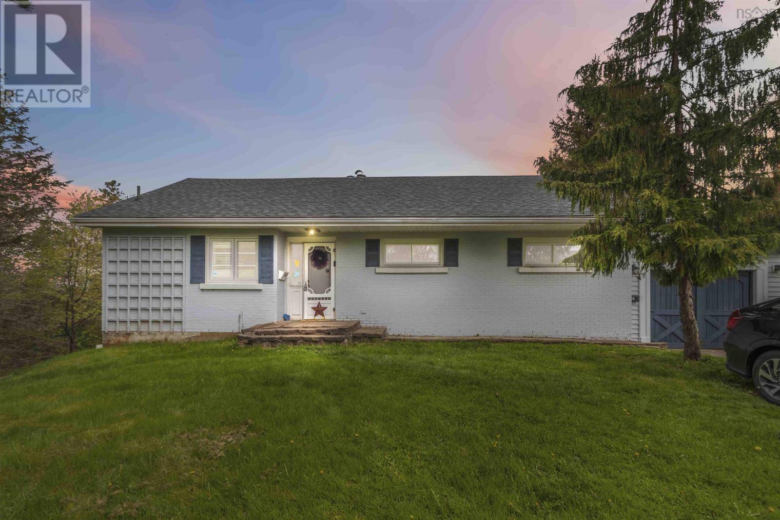 31 Beechwood Drive, Truro, NS B2N1R3