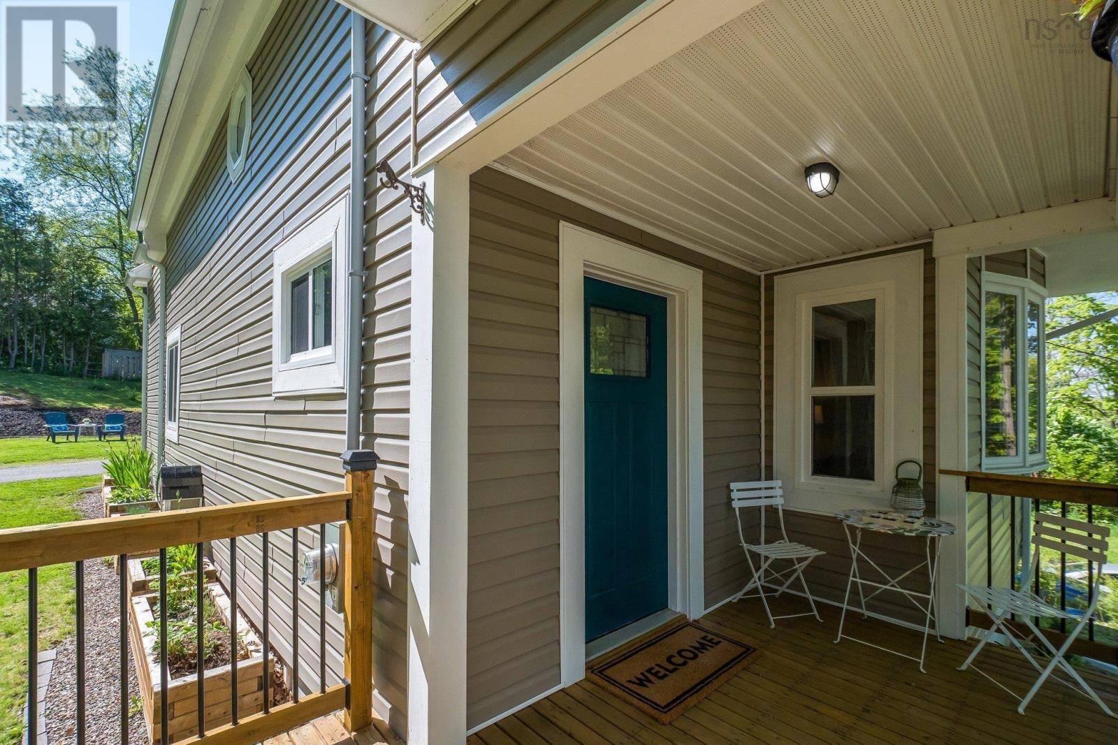 Kentville, NS B4N2J5,73 Chester Avenue