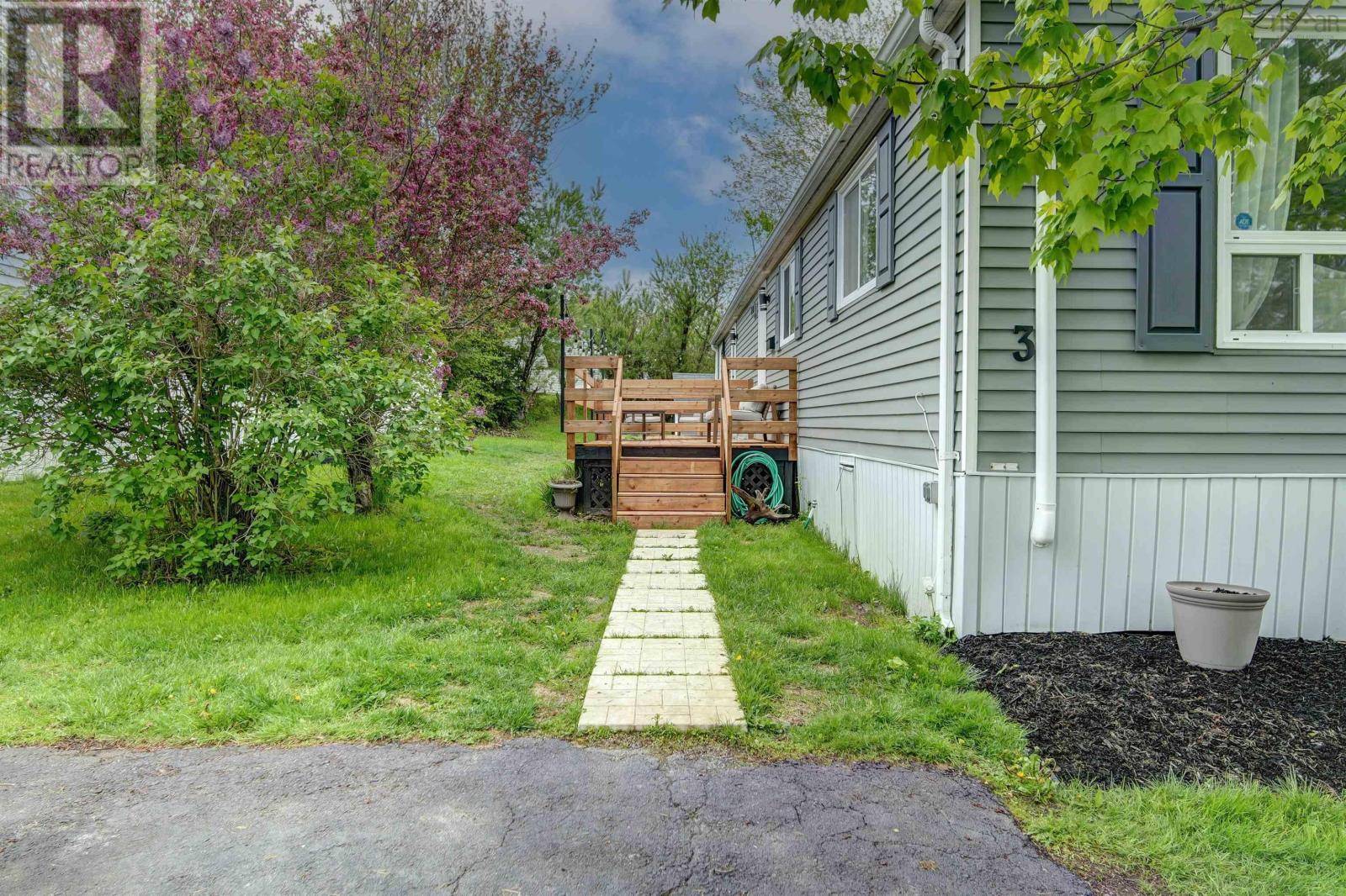 Middle Sackville, NS B4E2Y4,3 Imlah Drive