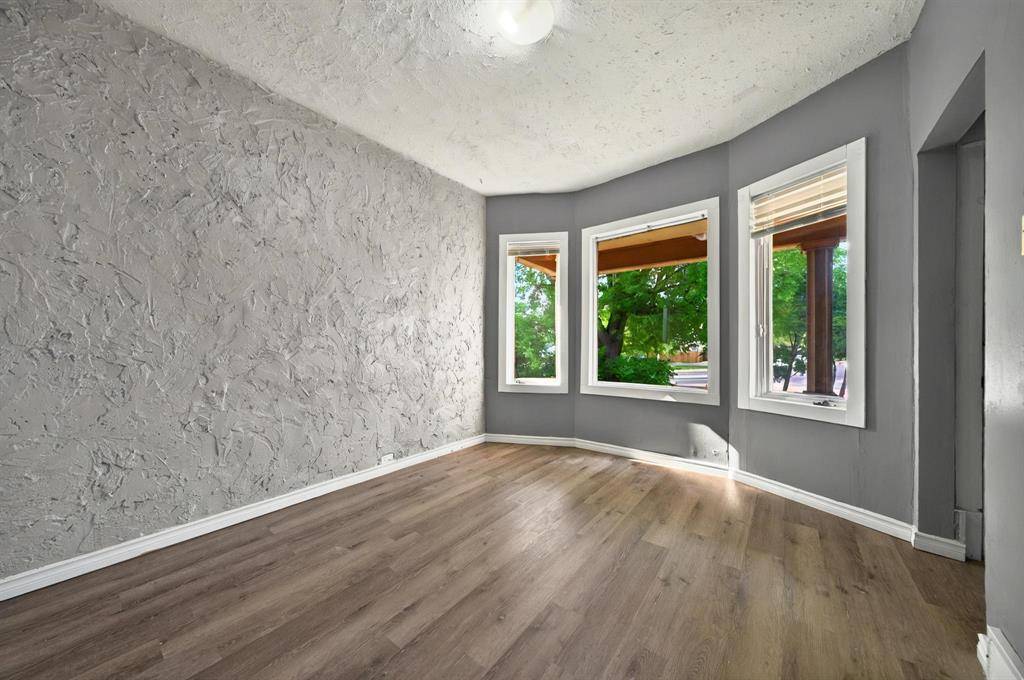 Winnipeg, MB R2L0M8,103 Riverton Avenue