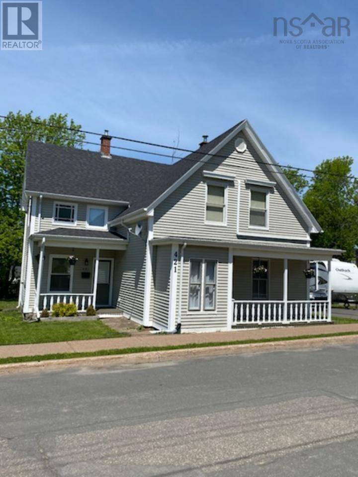 New Glasgow, NS B2H2Z4,421 Pleasant Street