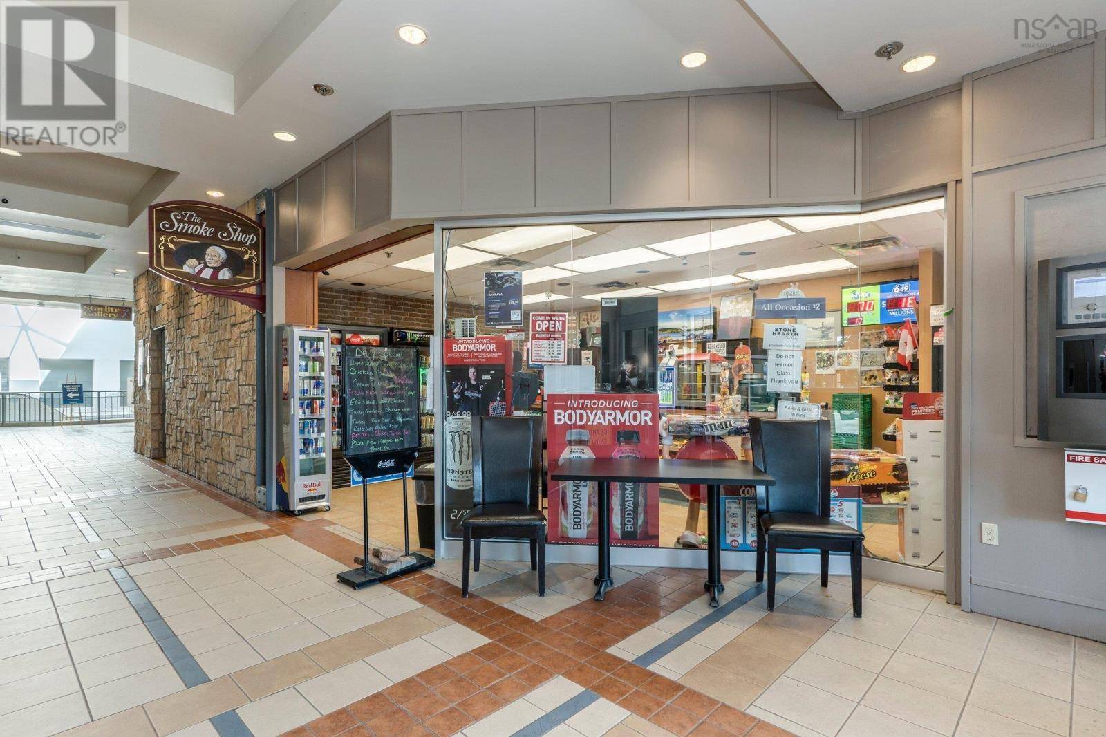 Halifax, NS B3L2C2,Smoke Shop 7071 Bayers Road