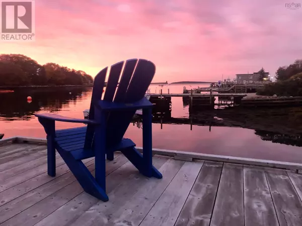 Chester, NS B0J1J0,67 Water Street