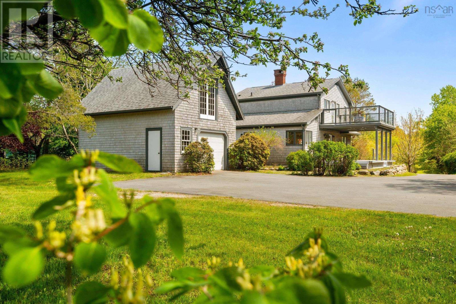 Chester, NS B0J1J0,214 Pig Loop Road