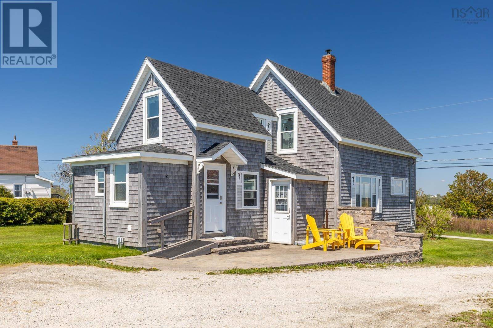 Pembroke, NS B5A5H3,740 Pembroke Road