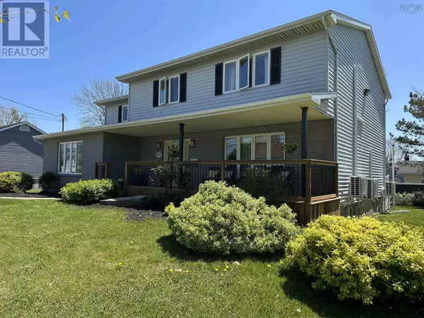 379 York Street, Glace Bay, NS B1A2M9