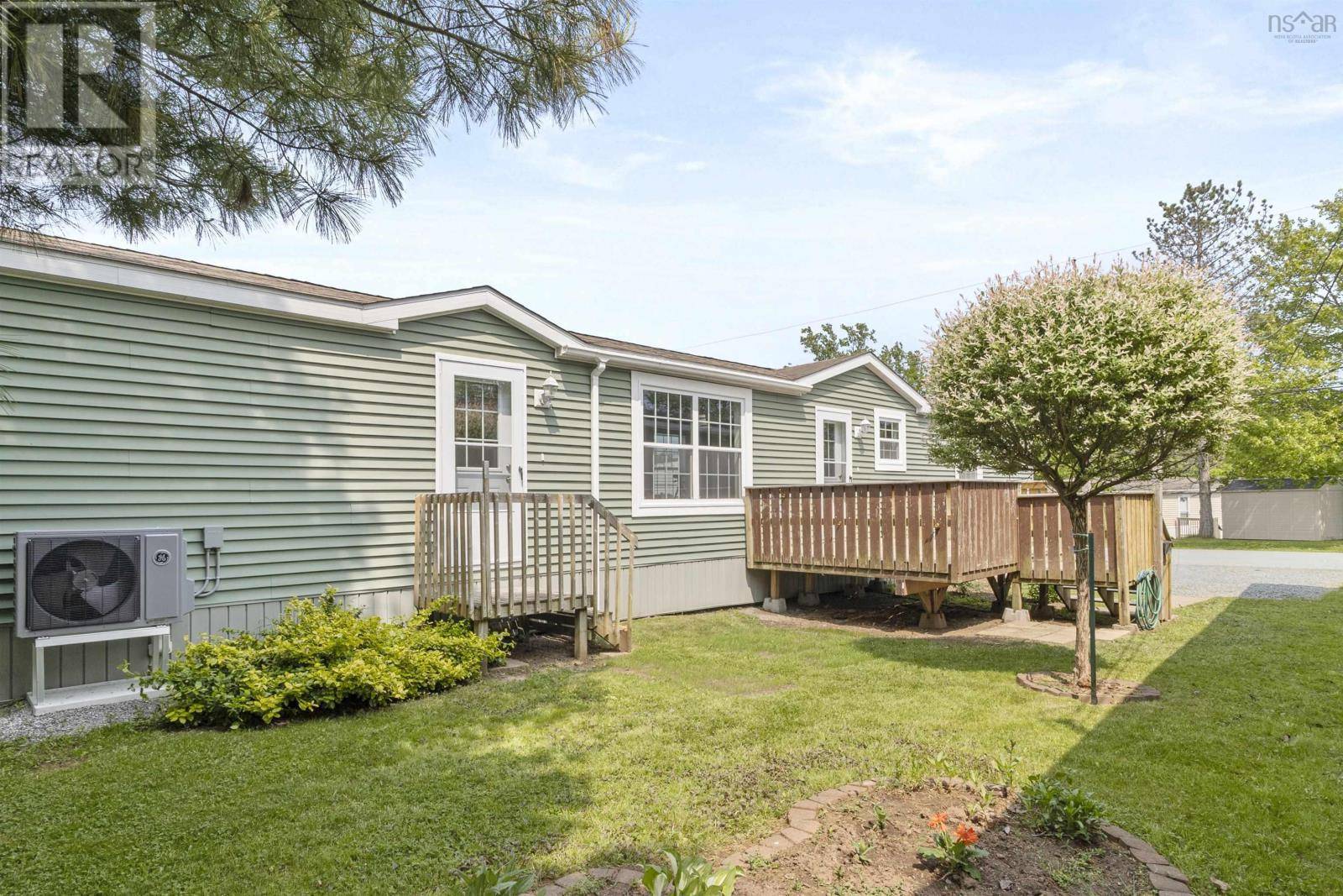 749 Fern Drive, Beaver Bank, NS B4E1M1