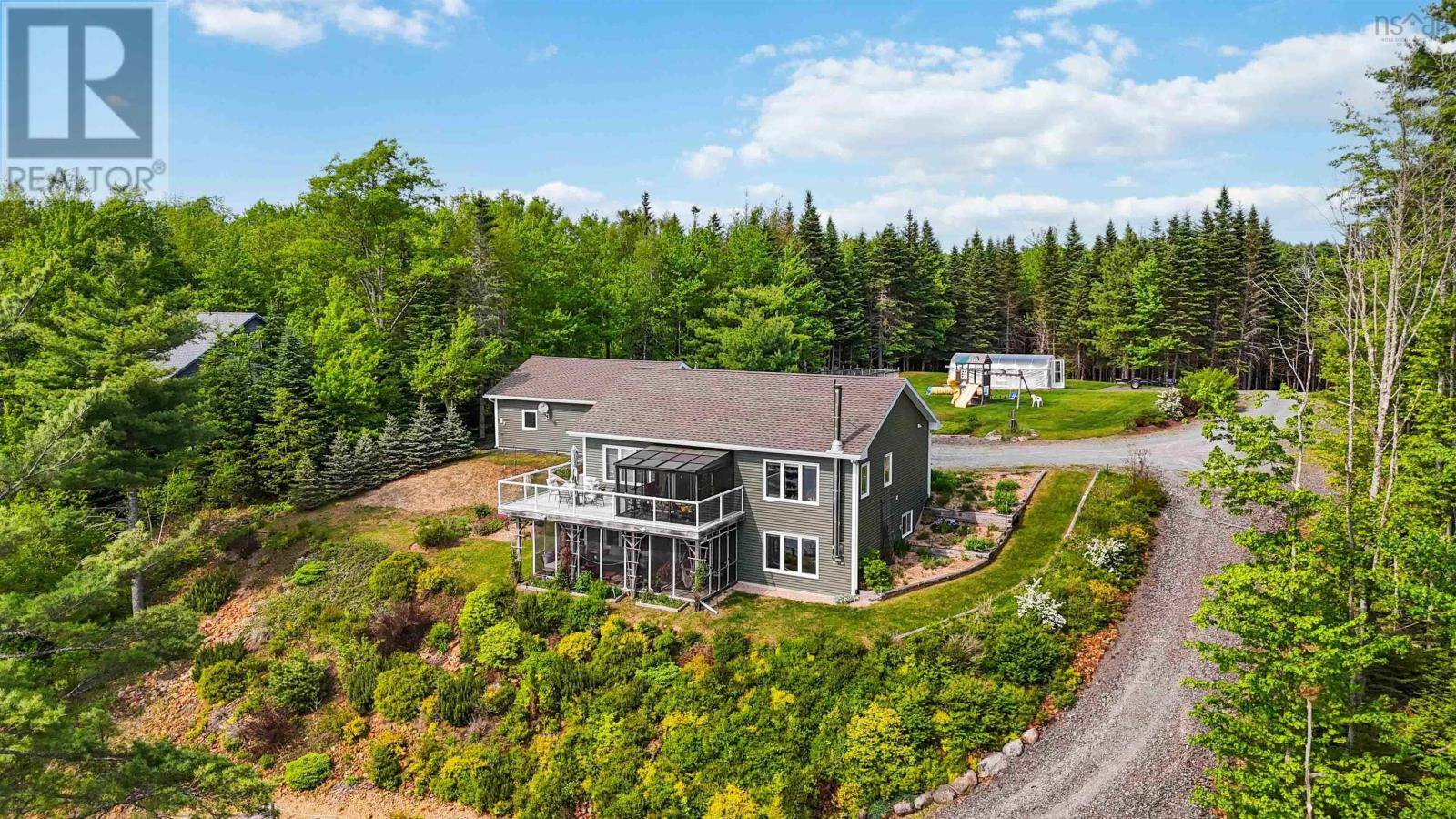 Newburne, NS B0J2E0,223 Red Tail Drive