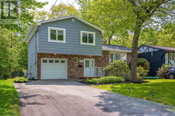 44 Sunrise Hill, Bedford, NS B4A1V1
