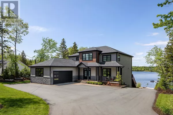 692 McCabe Lake Drive, Middle Sackville, NS B4E0N6
