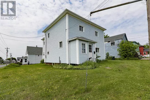 Amherst, NS B4H1A7,13 Erncliffe Street