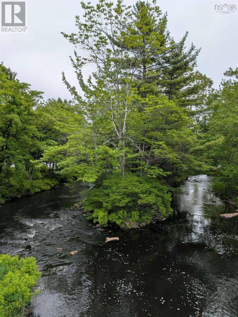 Beaver Bank, NS B4G1C8,67 Station Road