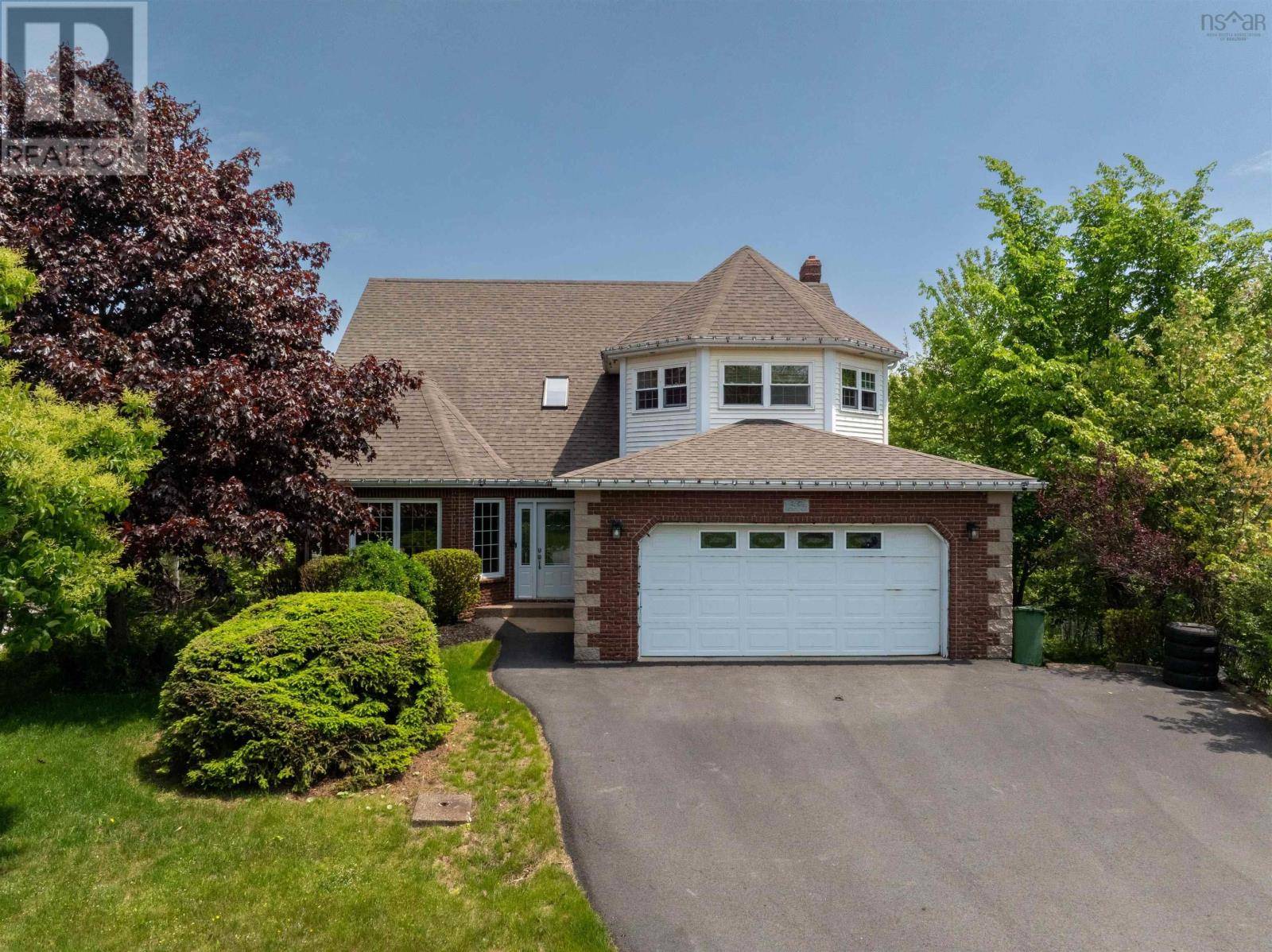 35 Castlewood Drive, Cole Harbour, NS B2V2R3