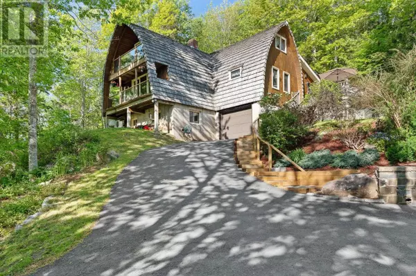 412 Lockview Road, Fall River, NS B2T1J1