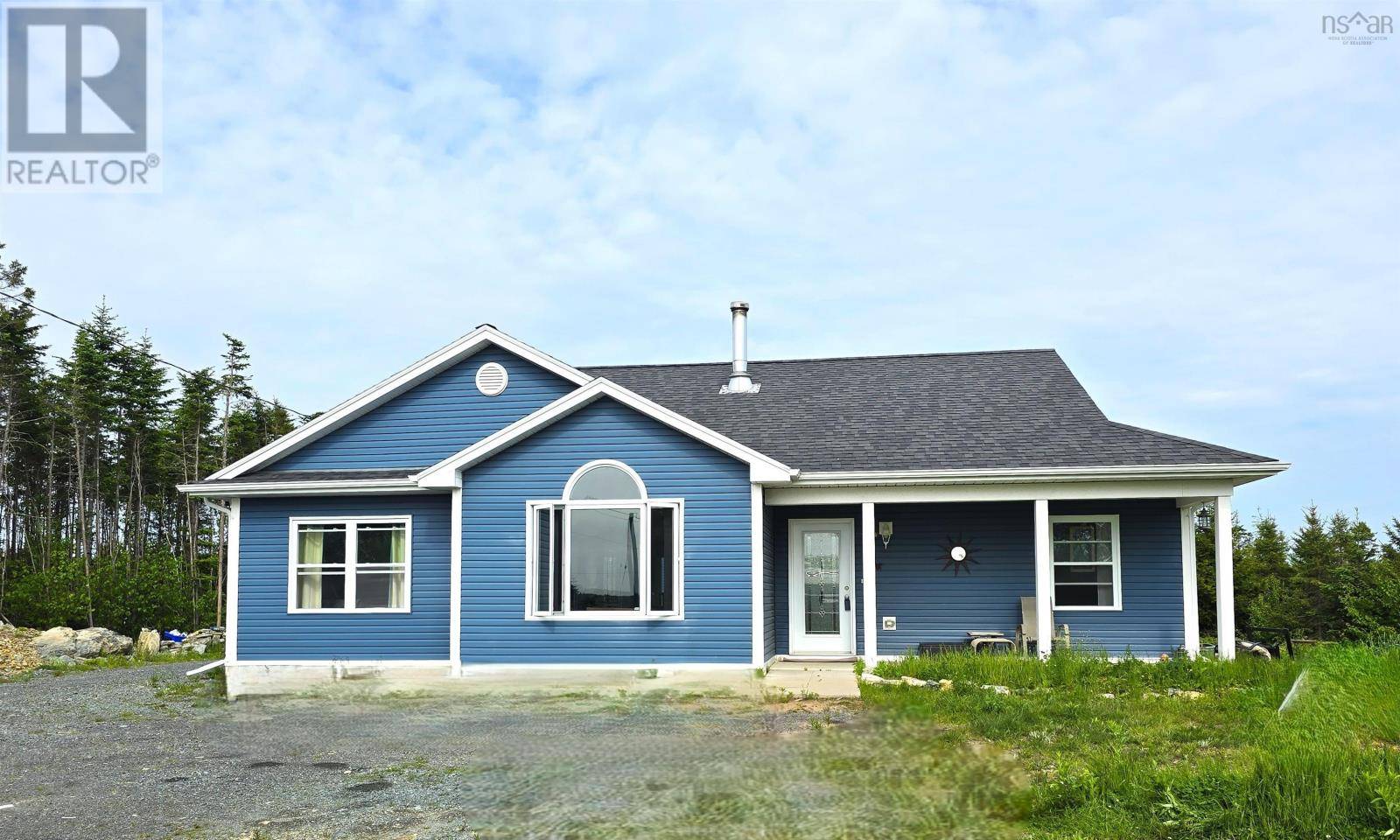 281 Heselton Drive, Ostrea Lake, NS B0J2L0