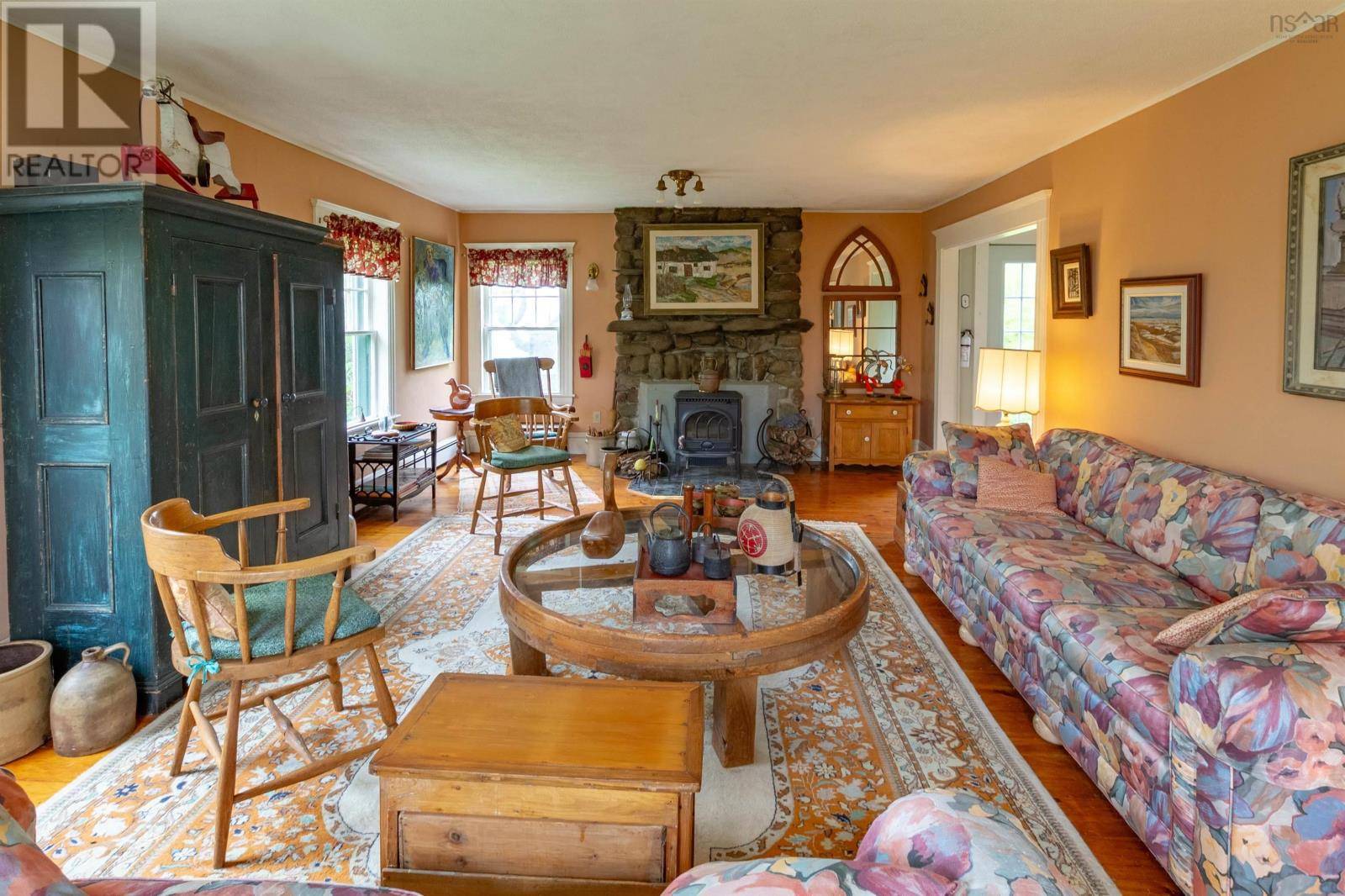 Port Maitland, NS B5A4A5,2880 NO 1 Highway