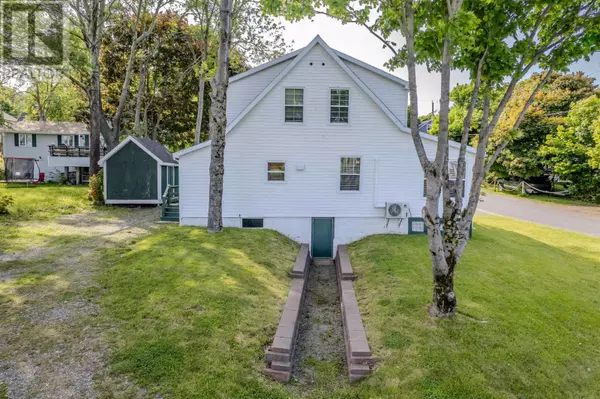 Sydney Mines, NS B1V1E7,26 Dwyer Street