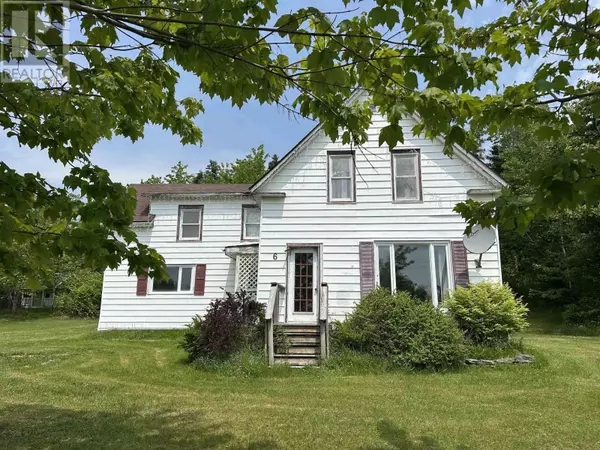 6 Lake Road, Sheet Harbour, NS B0J3B0