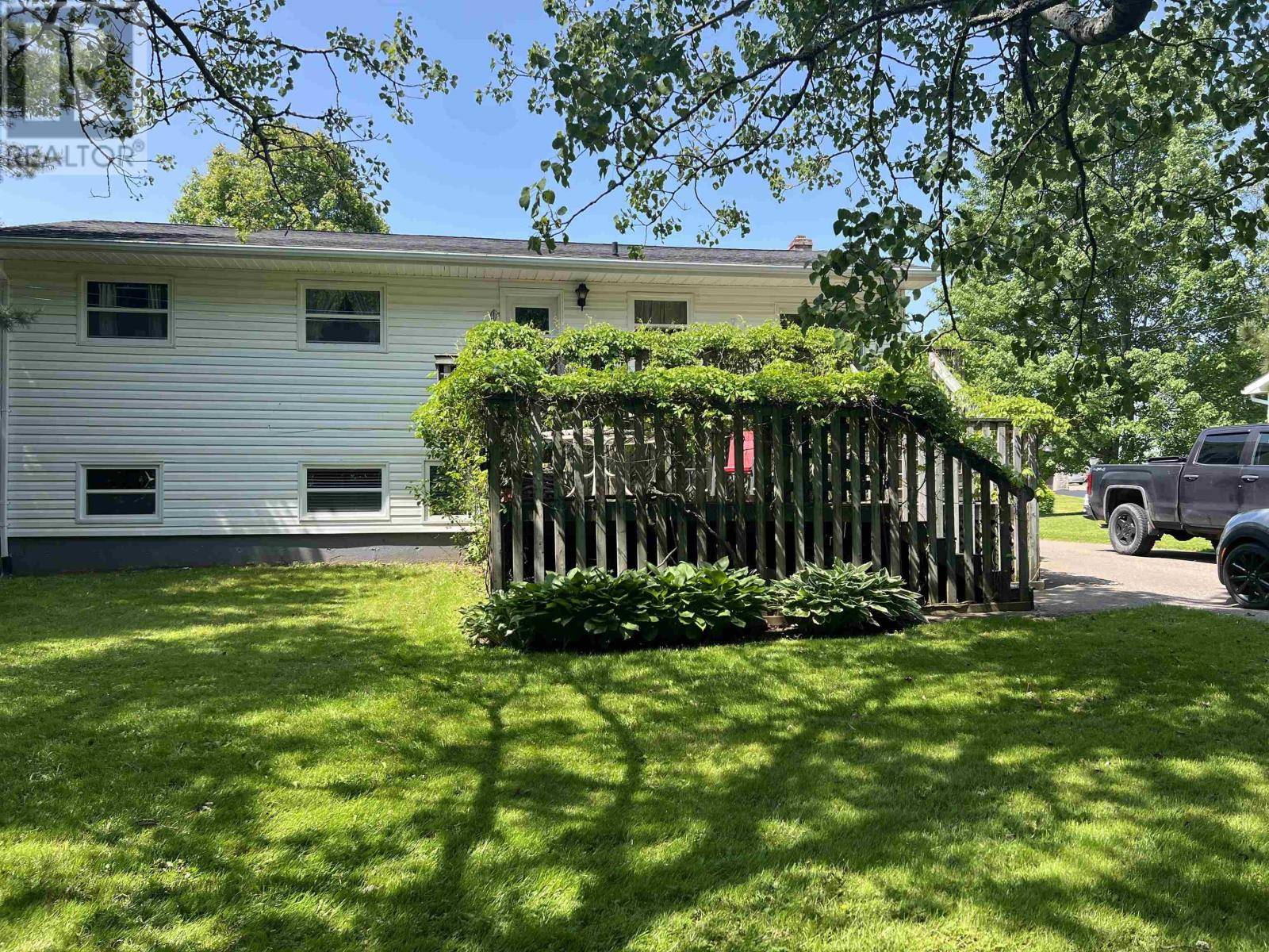 Truro Heights, NS B6L1N4,98 Oakwood Drive
