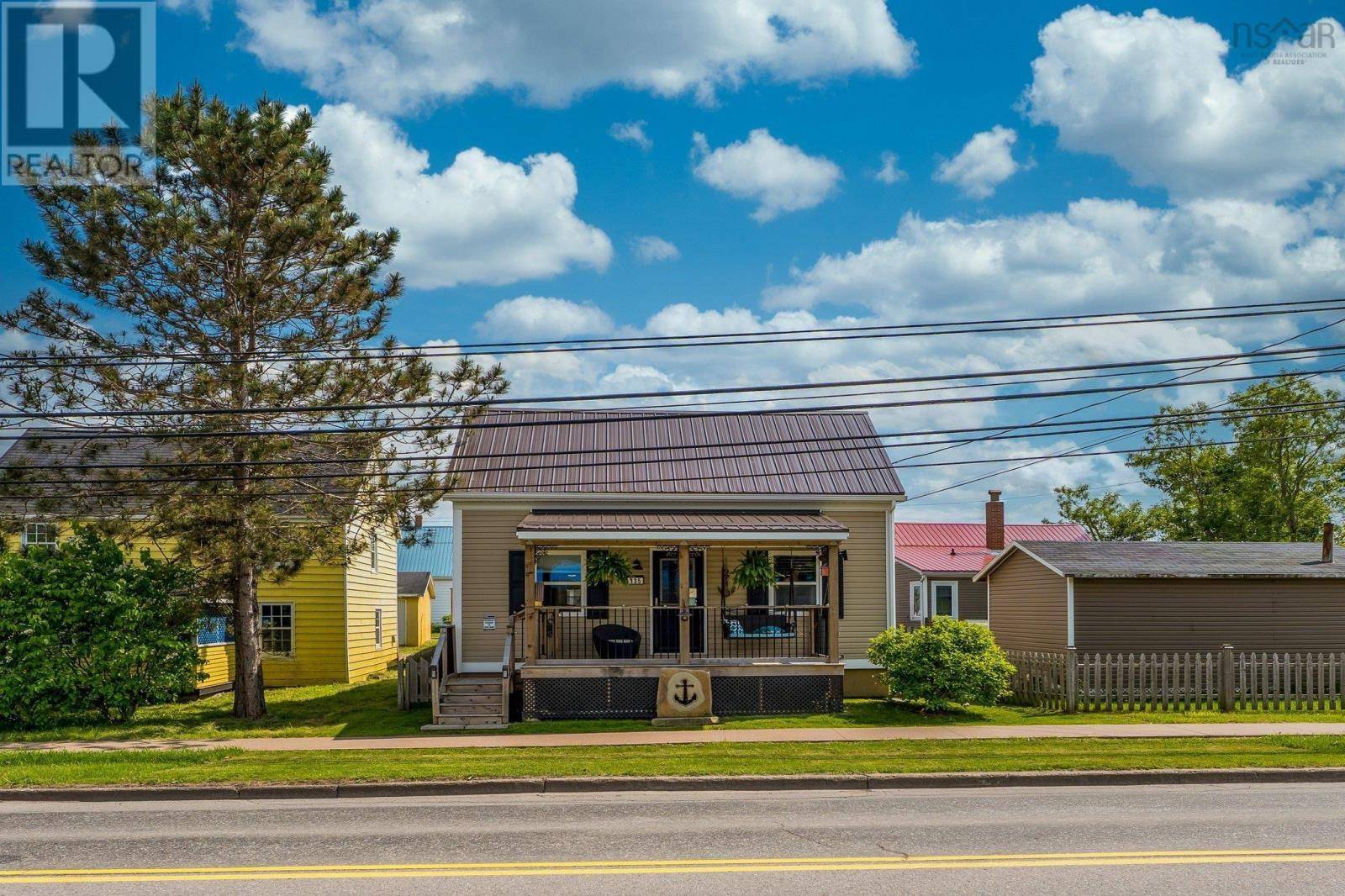 135 West River Road, Pictou, NS B0K1H0