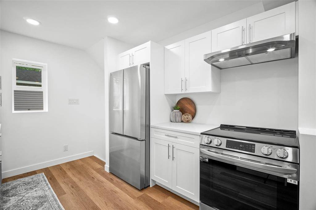 Winnipeg, MB R3M1R2,921 Dudley Avenue