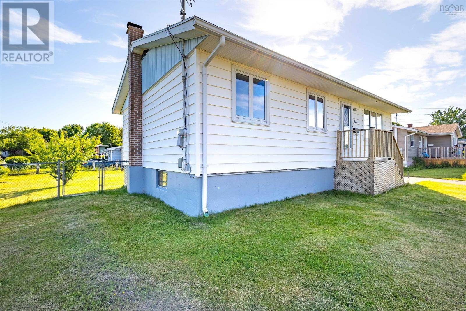 North Sydney, NS B2A2P8,168 Peppett Street