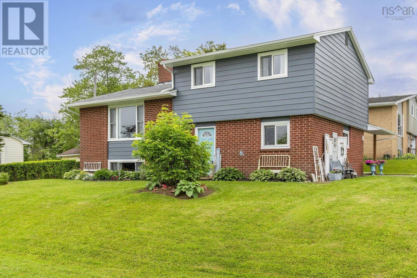 Cole Harbour, NS B2V1K9,8 Hardisty Court