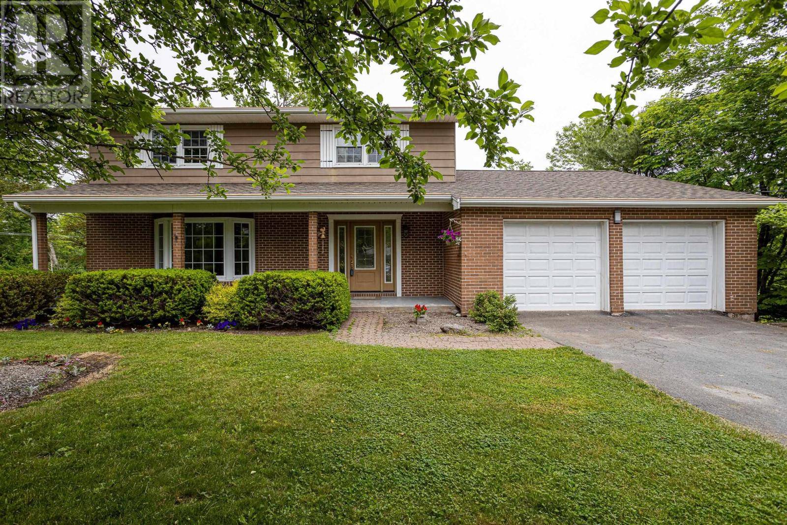 754 Lakeview Avenue, Middle Sackville, NS B4E3B8