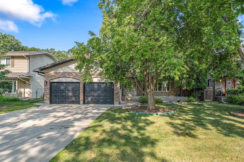 Winnipeg, MB R3R2P4,39 Carlotta Crescent