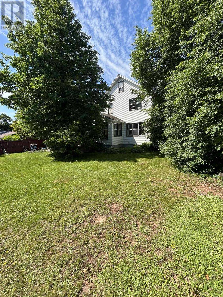 629 University Avenue, Charlottetown, C1E1E5