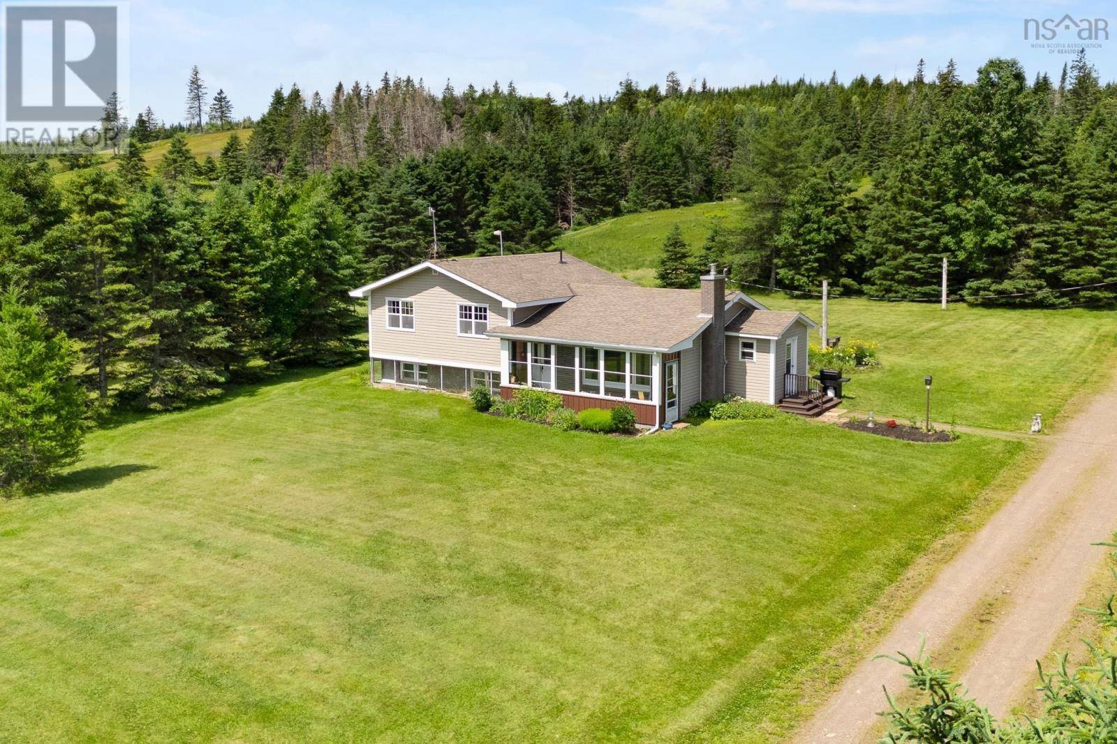 2957 Highway 311, Upper North River, NS B6L6J8