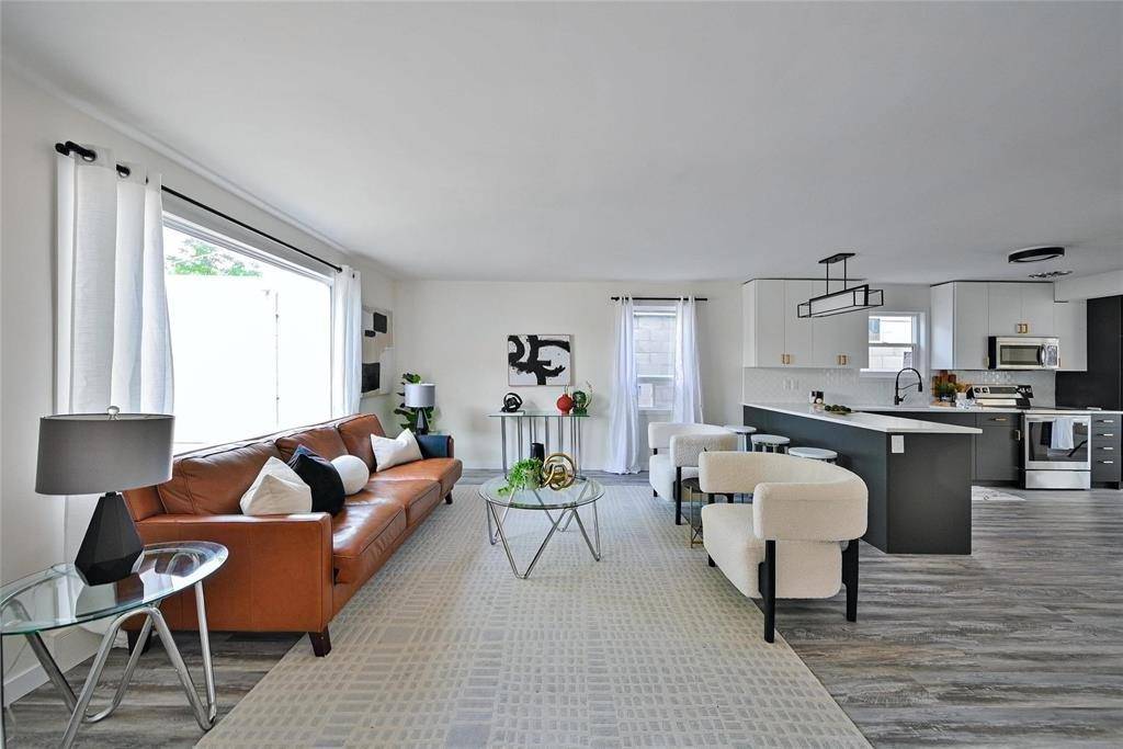 Winnipeg, MB R2C1S6,135 Victoria Avenue W